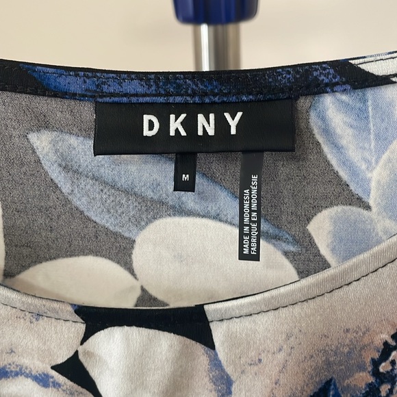 DKNY Blouse - Picture 2 of 4